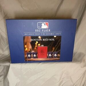 NIB Boston Red Sox Flask and Shot Glass Set